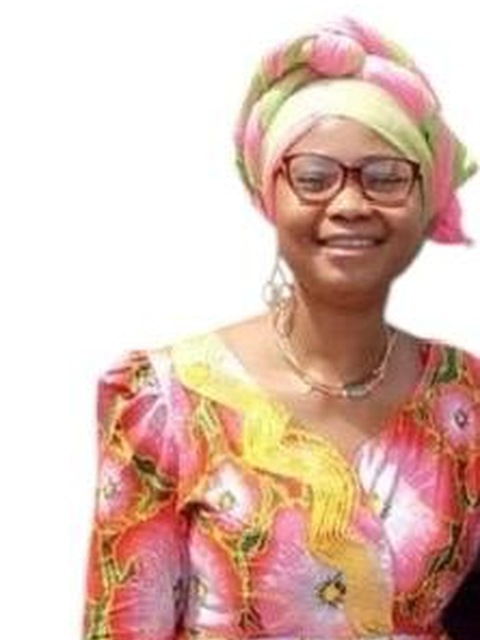 Mme Mbuangere Claudine